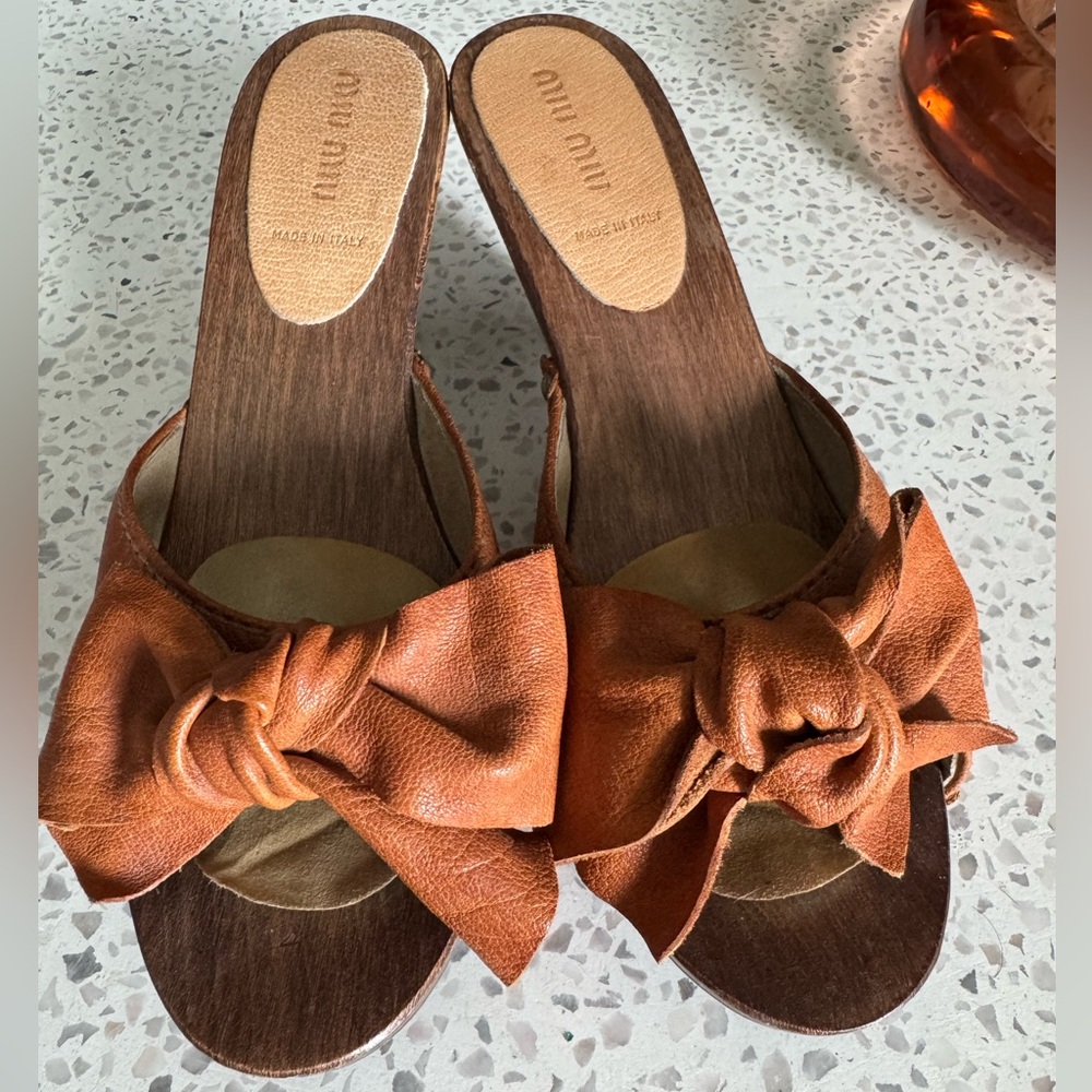 Miu miu leather and wood mules